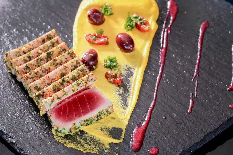 Koh Tao hospitality photographer for your food, restaurant, and bar